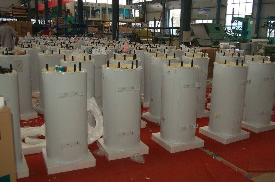 太阳能热水器生产线.jpg
